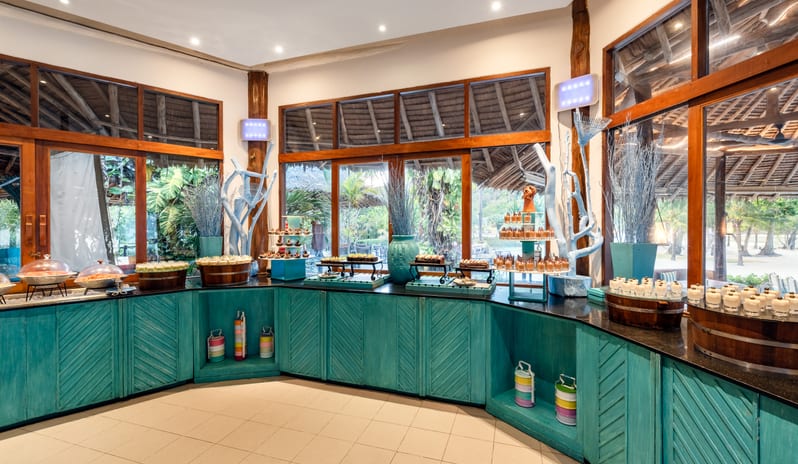 SAii PhiPhi Island Village Food Beverage Api Restaurant Indoor